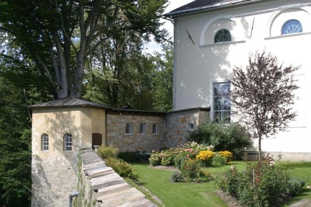 Kloster Wernberg Hotel Exterior foto